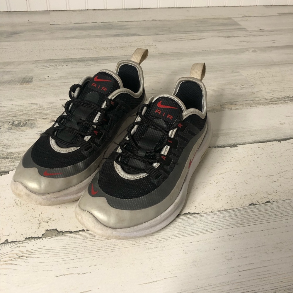 Nike Air Max Axis